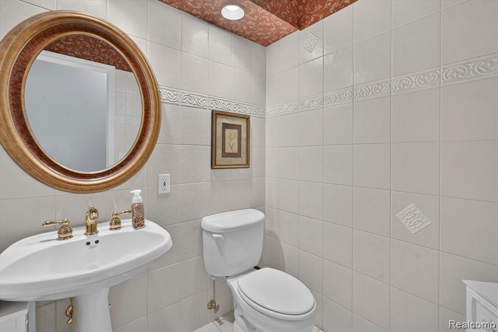 2212 Lily Court, Davison, MI 48423 — Photo 41