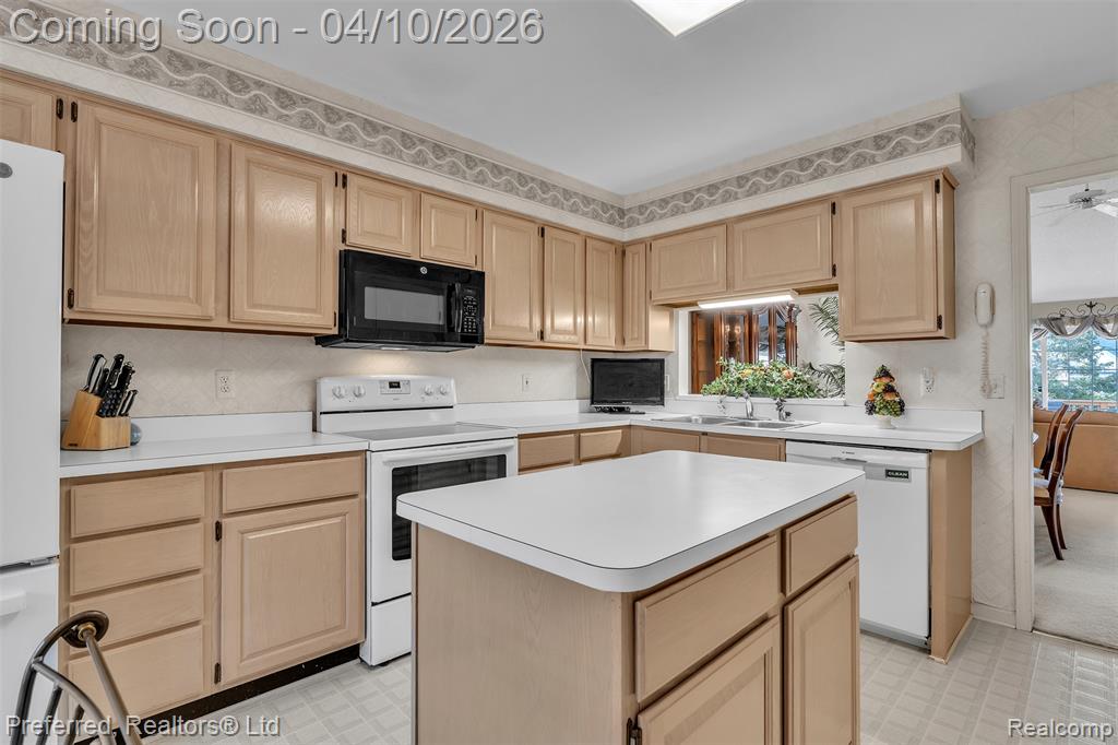 39797 Muirfield Lane, Northville, MI, 48168