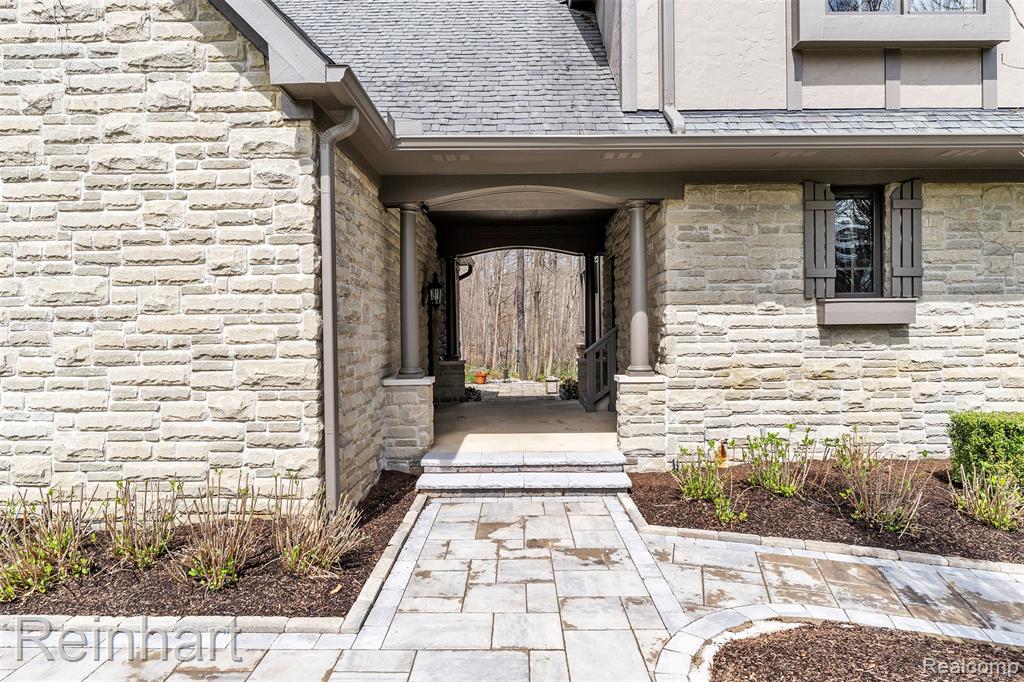 6785 Brookside Lane, Plymouth, MI 48170 — Photo 6