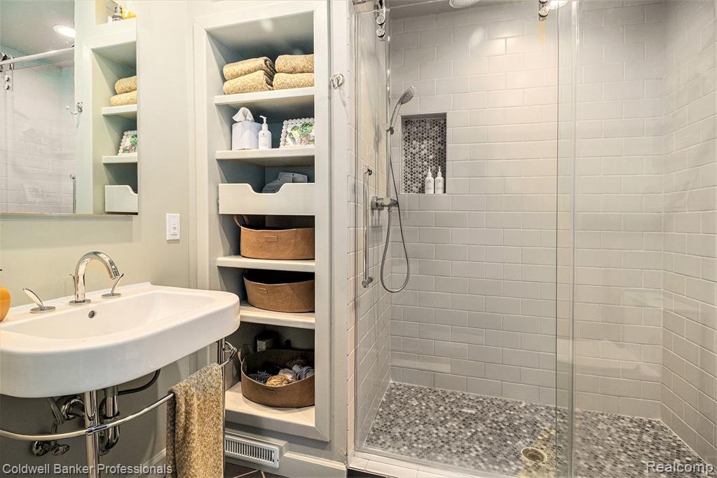 3940 Dexter Ann Arbor Road, Ann Arbor, MI 48103 — Photo 32