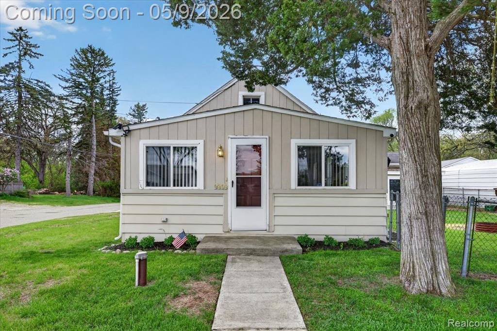 9809 Mandon Road, White Lake, MI — Photo 3