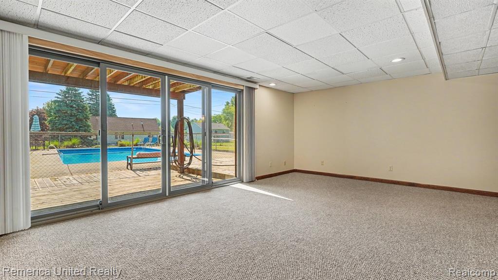 339 S Collins Street, Fowlerville, MI 48836 — Photo 23