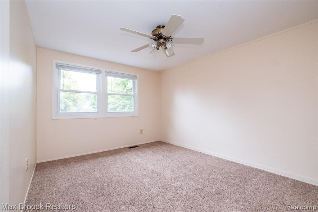 1829 BRENTWOOD Drive, Troy, MI 48098 — Photo 25