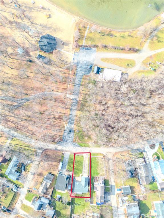 715 Lakeside Drive, Waterford, MI 48328 — Photo 70