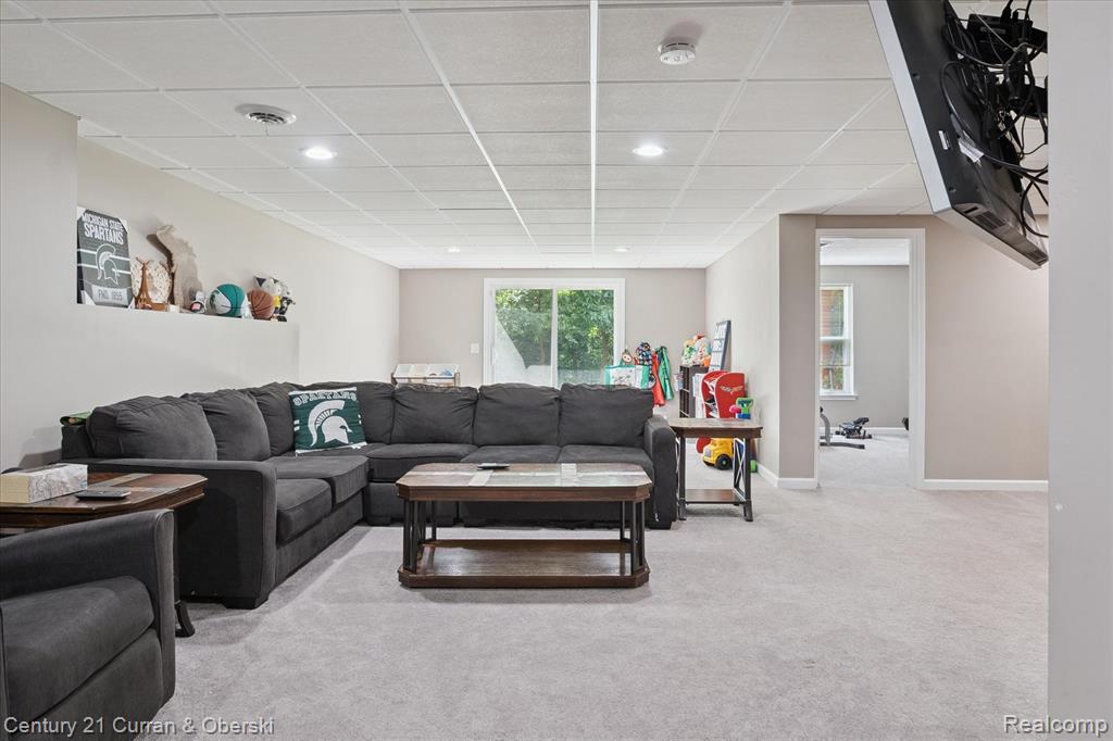 4025 Forest Edge Drive, Commerce Twp, MI 48382 — Photo 38