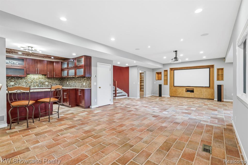 1539 Wandrei Court, Commerce Twp, MI 48382 — Photo 43