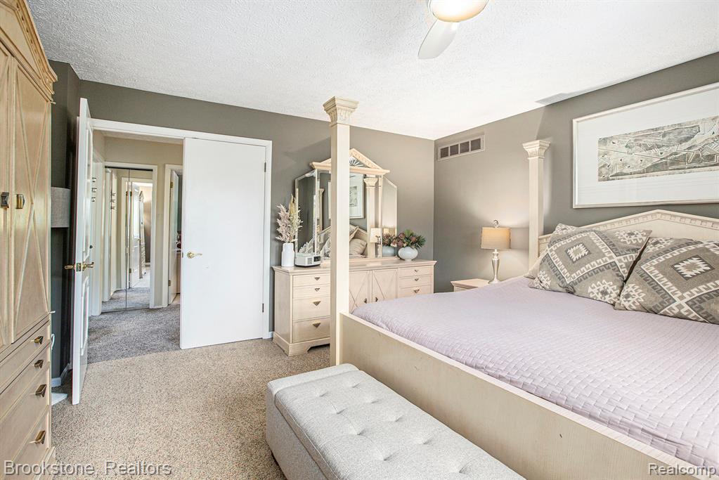 4057 Cypress Drive, Troy, MI 48085 — Photo 25