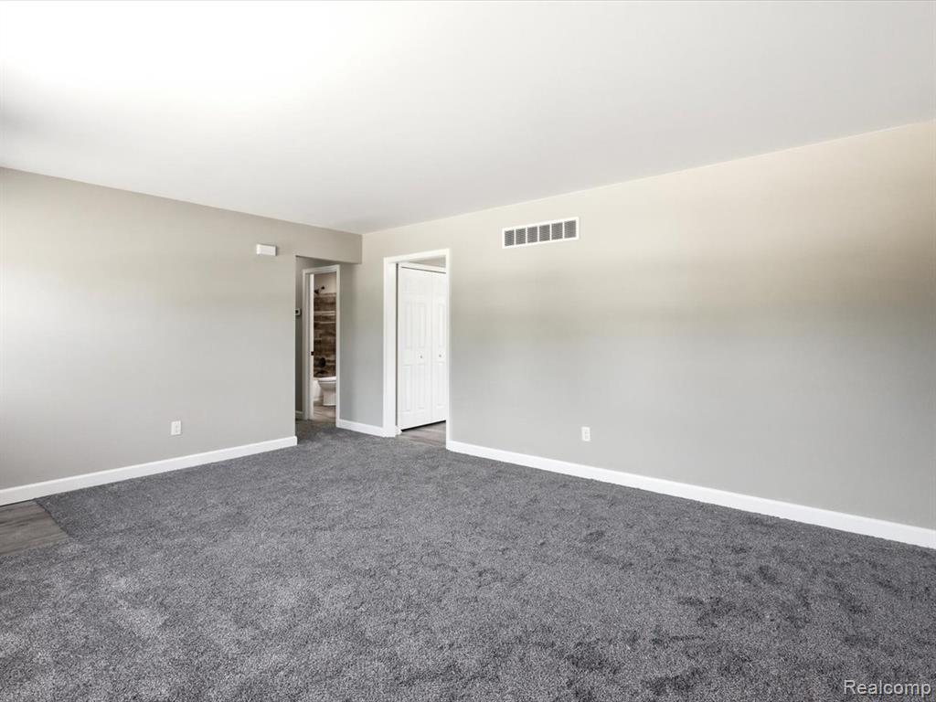 2921 Beach Road, Port Huron, MI 48060 — Photo 10