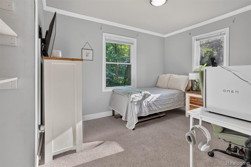 8696 Sargent Road, Fowlerville, MI 48836 — Photo 19