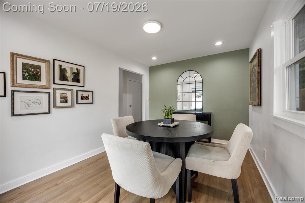 4174 Bunker Avenue, West Bloomfield, MI 48323 — Photo 23