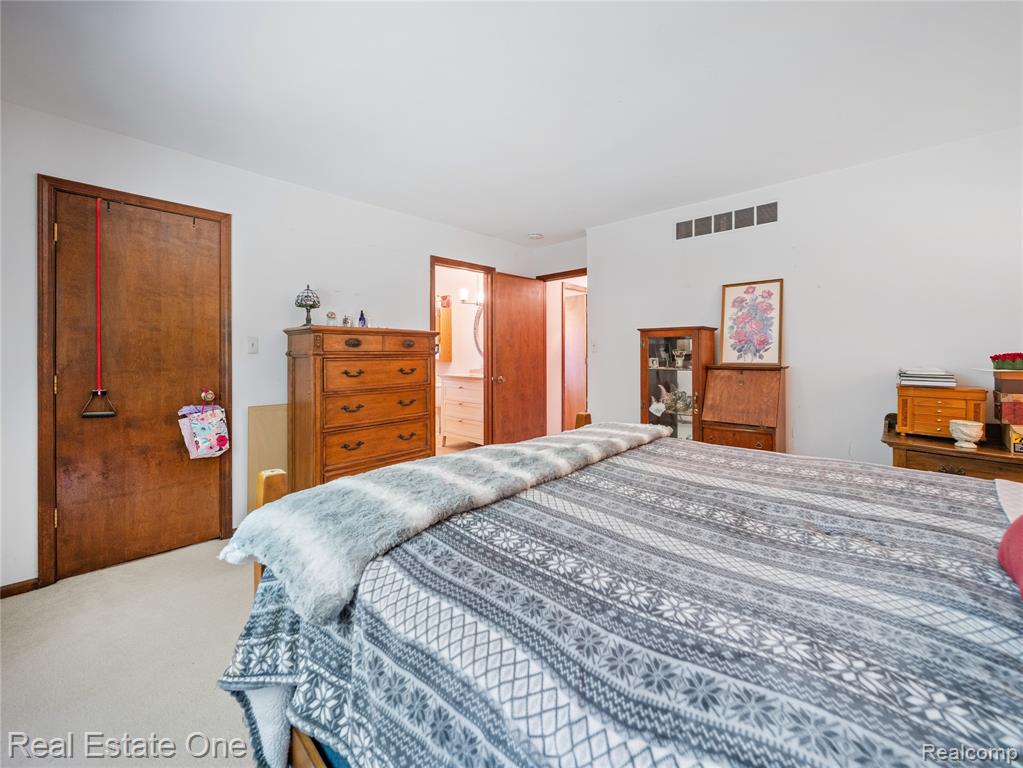 5223 Red Fox Drive, Brighton, MI 48114 — Photo 17