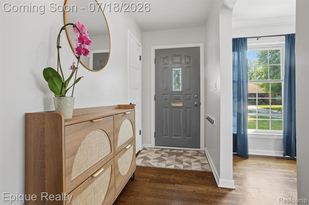 1206 Hawthorne Road, Grosse Pointe, MI 48236 — Photo 9