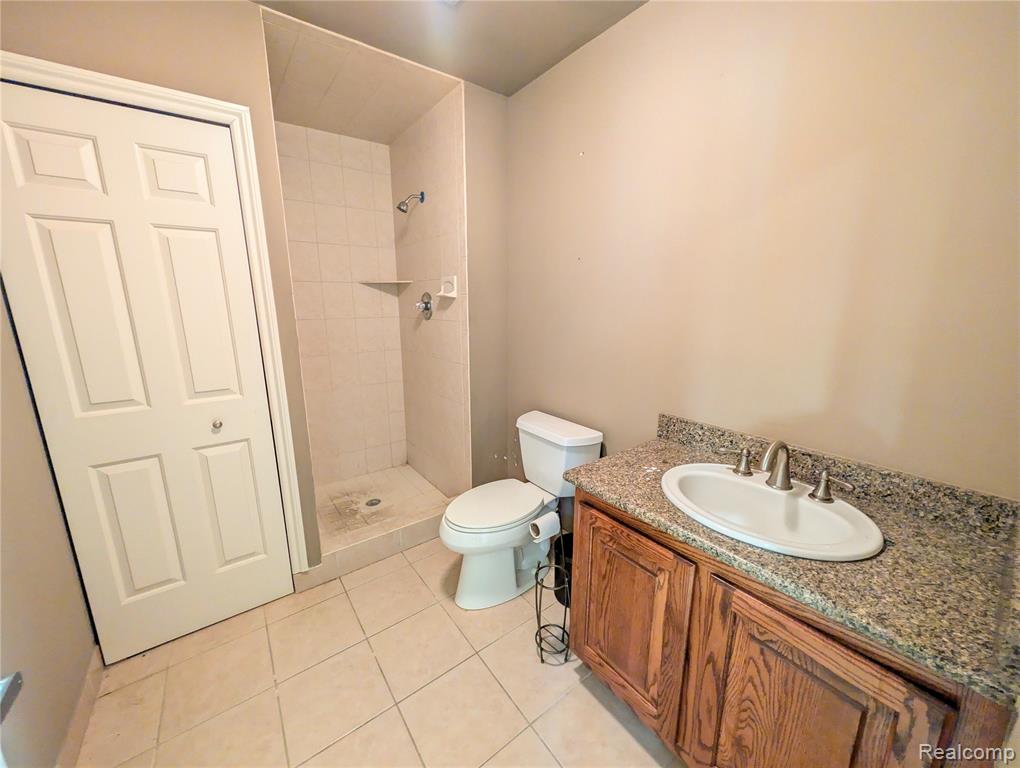 16012 Moross Road, Detroit, MI 48205 — Photo 31