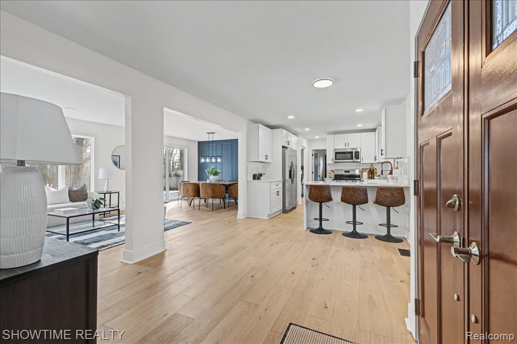 5688 Tequesta Court, West Bloomfield, MI 48323 — Photo 13
