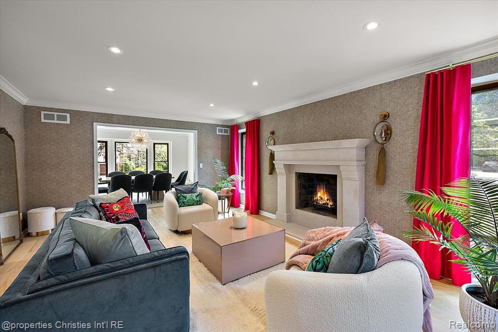 706 Great Oaks Drive, Bloomfield Hills, MI 48304 — Photo 20