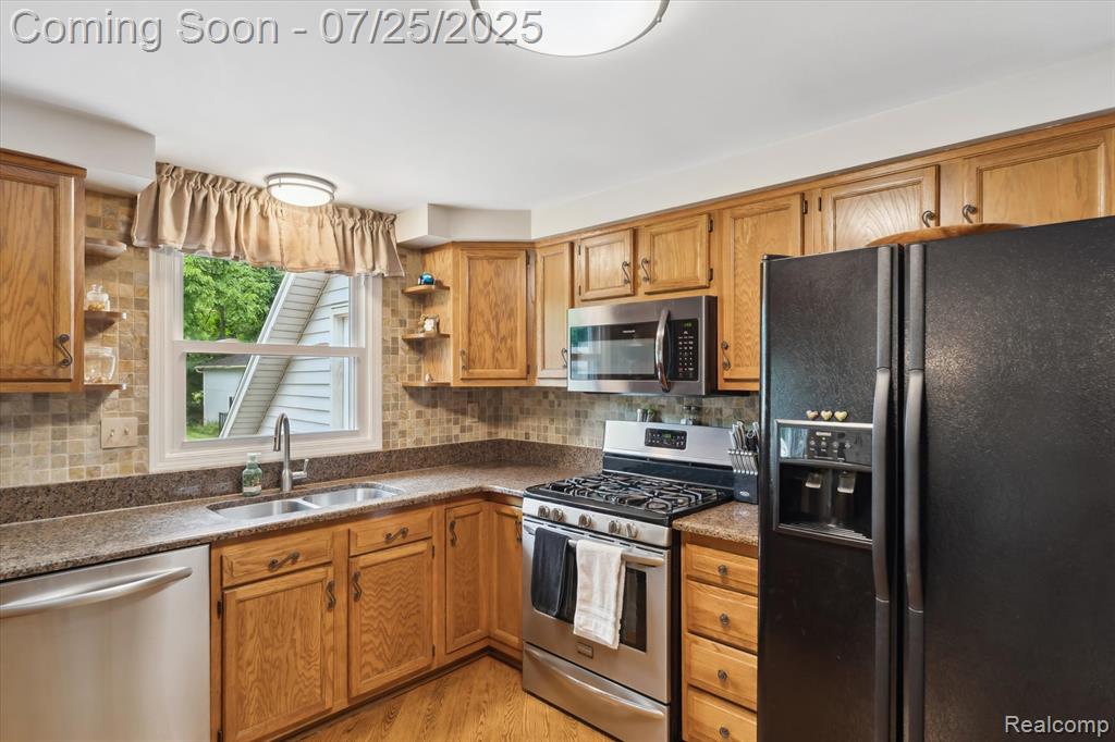 9170 Gale Road, White Lake, MI — Photo 16