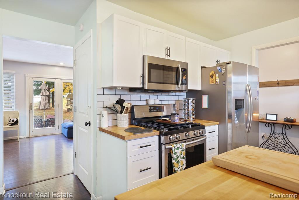 6123 King Arthur Drive, Swartz Creek, MI 48473 — Photo 15