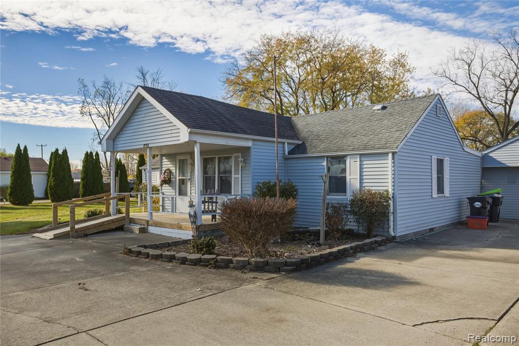 26762 Reaume Street, Woodhaven, MI 48183 — Photo 33