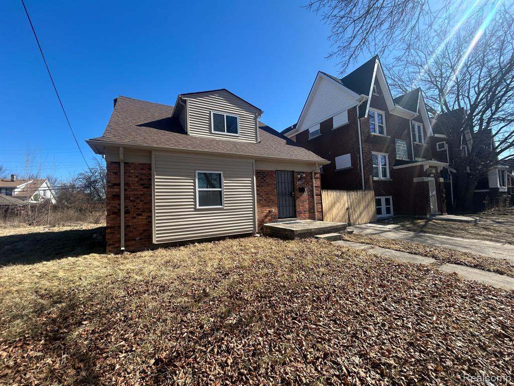 5258 NEWPORT Street, Detroit, MI 48213 — Photo 2