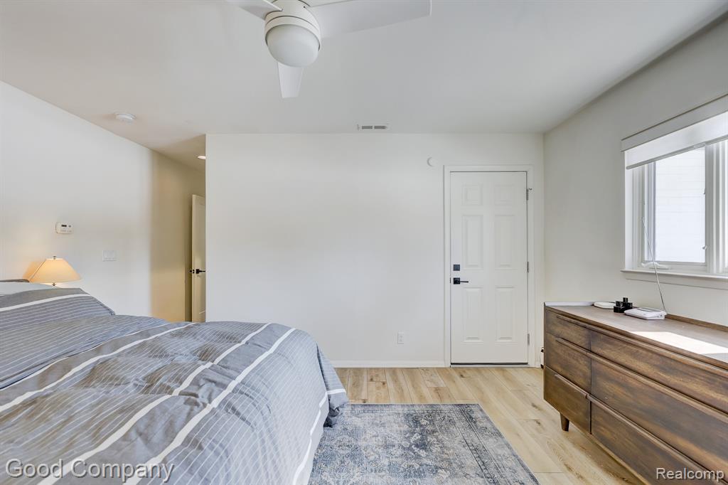 805 N Pemberton Road, Bloomfield Hills, MI 48302 — Photo 48