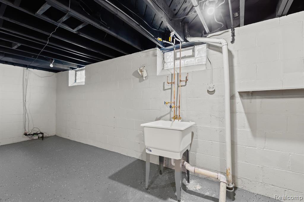 18935 Mansfield Street, Detroit, MI 48235 — Photo 31