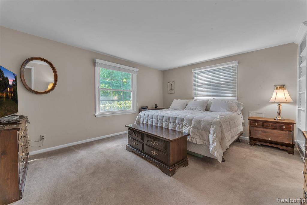 687 Foxhall Road, Bloomfield Hills, MI 48304 — Photo 21