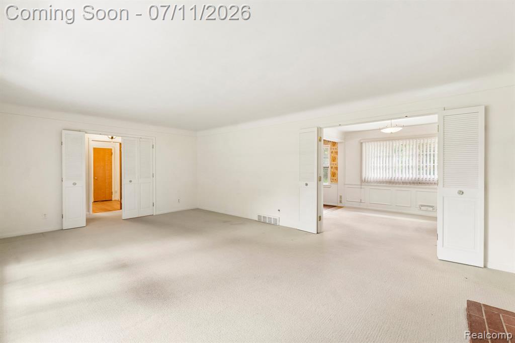 6105 Gilbert Lake Road, Bloomfield Hills, MI 48301 — Photo 6