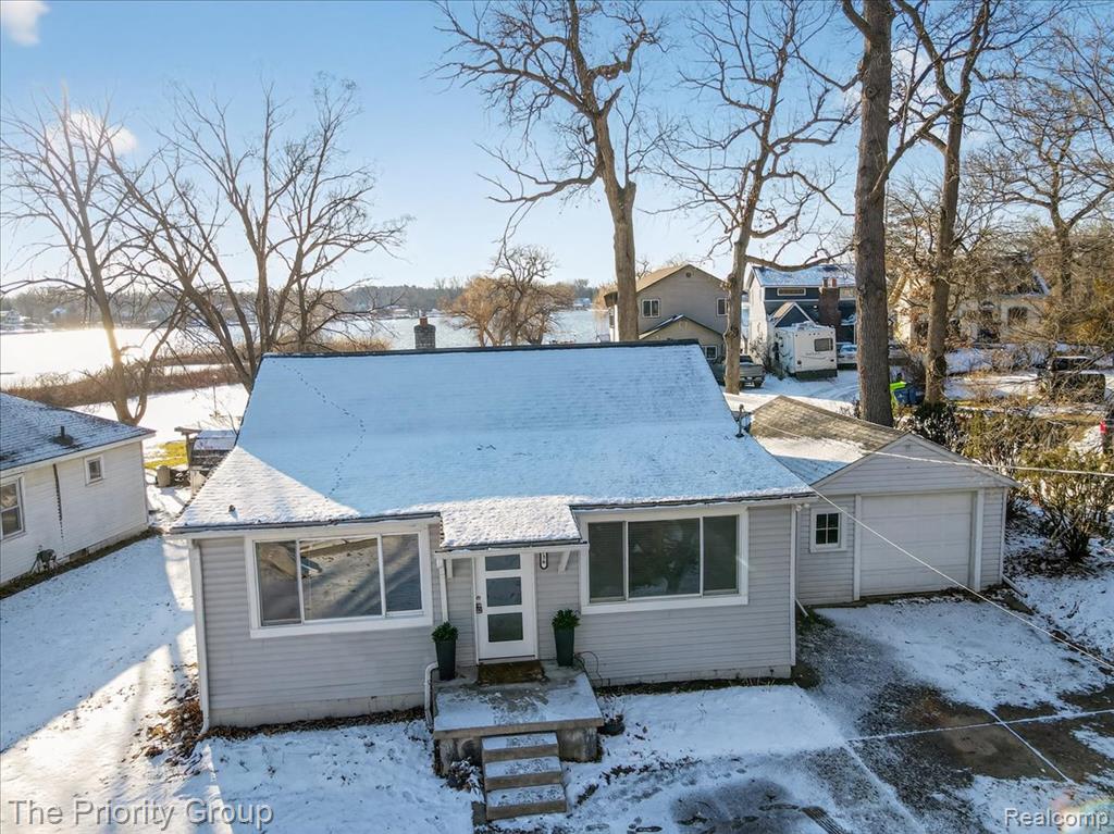 636 Lakeview Drive, White Lake, MI — Photo 3