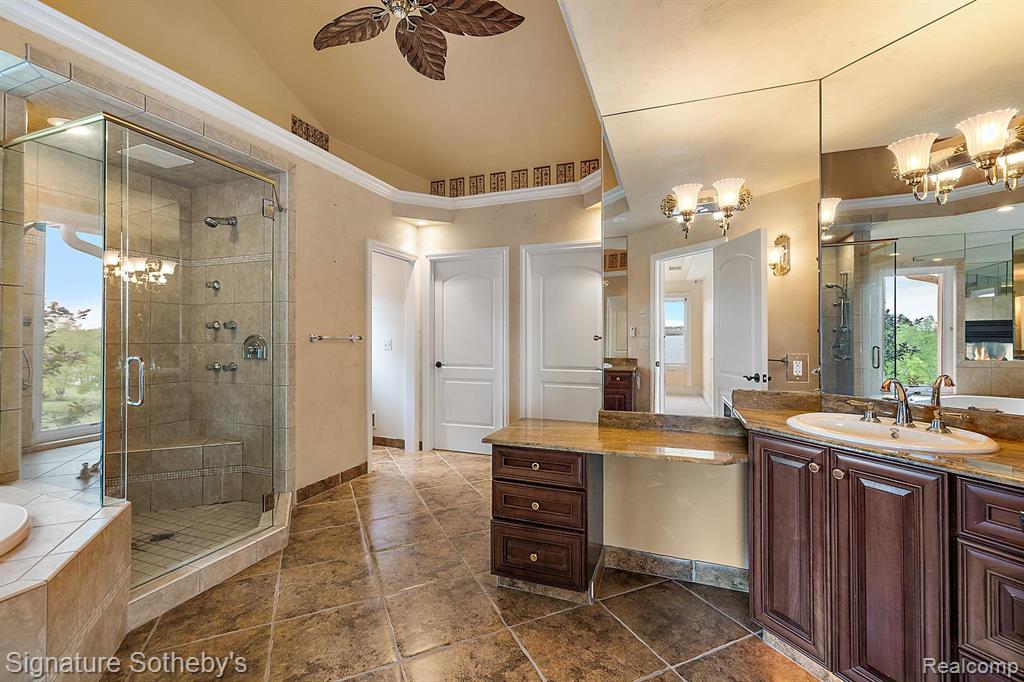 10611 Lighthouse Point, South Lyon, MI 48178 — Photo 28