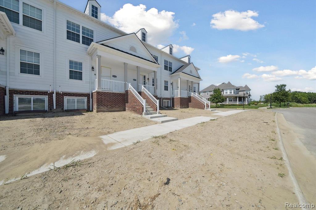 53779 Champlain Street, Macomb, MI 48042 — Photo 2