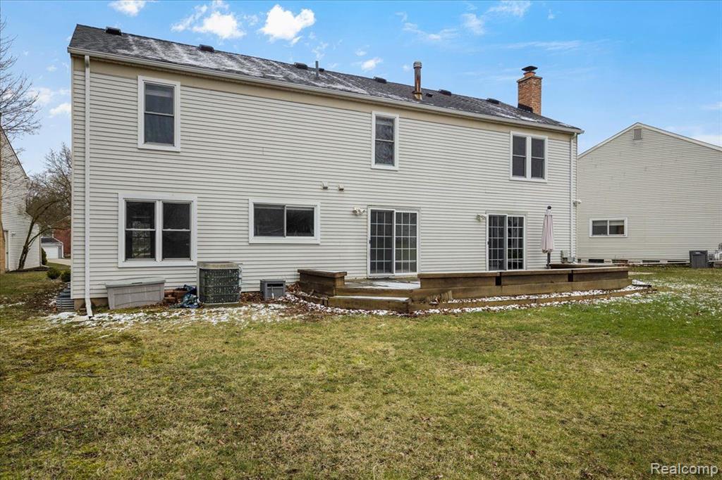 5460 HAMMERSMITH Drive, West Bloomfield, MI — Photo 17