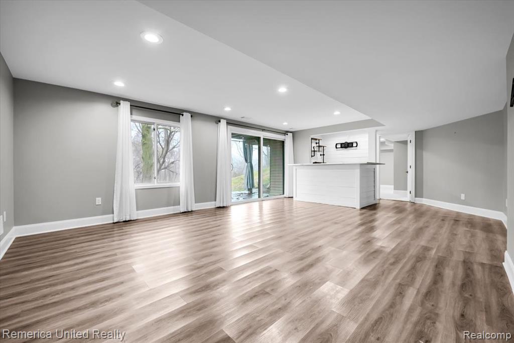 7968 Lawrence, West Bloomfield, MI — Photo 29