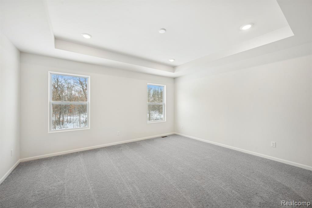 435 Hidden River W, Holly, MI 48442 — Photo 14
