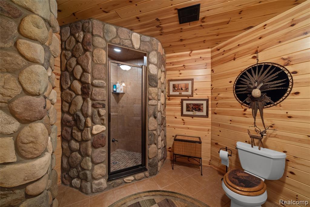 10099 Fernbrooke Drive, Brighton, MI 48116 — Photo 60