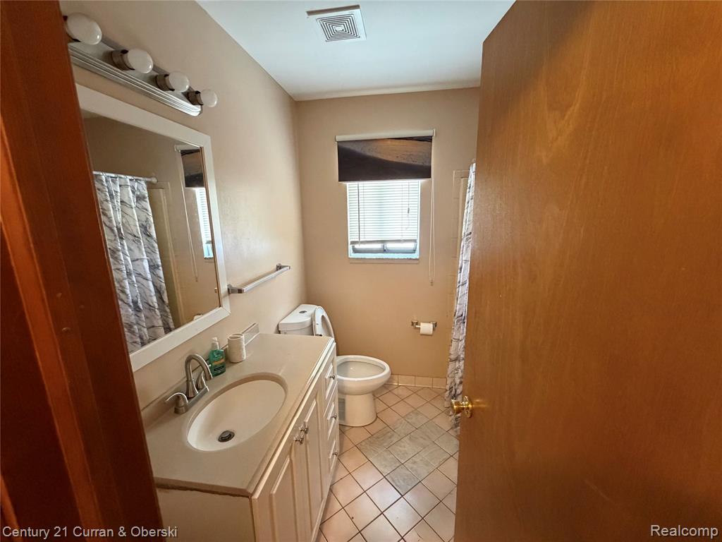 5715 N Gulley Road, Dearborn Heights, MI 48127 — Photo 8