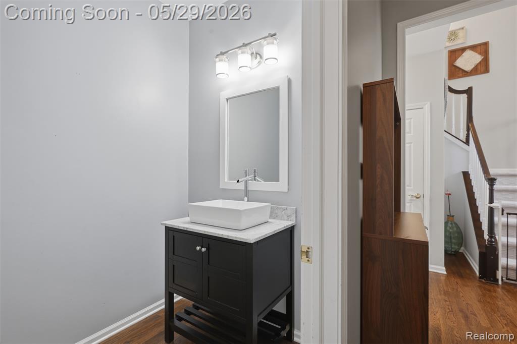 735 Kentbrook Drive, Commerce Twp, MI 48382 — Photo 22