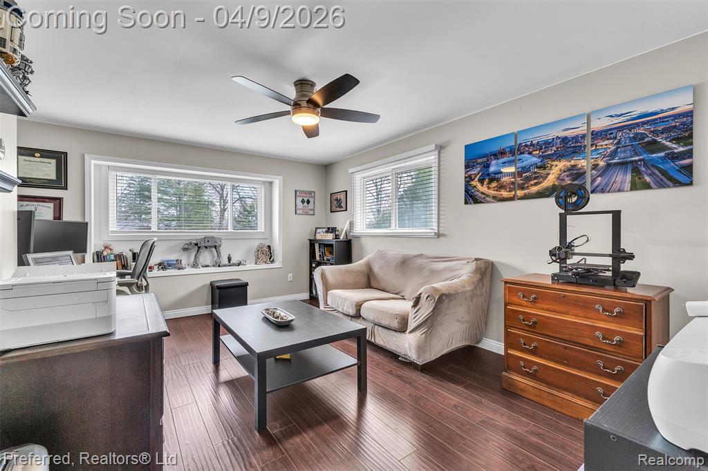 4869 Motorway Drive, Waterford, MI 48328 — Photo 42