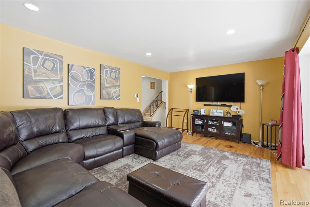 5586 Wild Ridge Lane, West Bloomfield, MI — Photo 8
