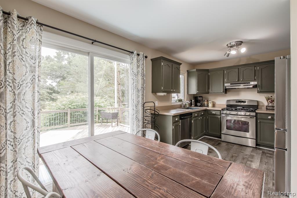 9618 Ridge Top Trail, Clarkston, MI 48348 — Photo 7