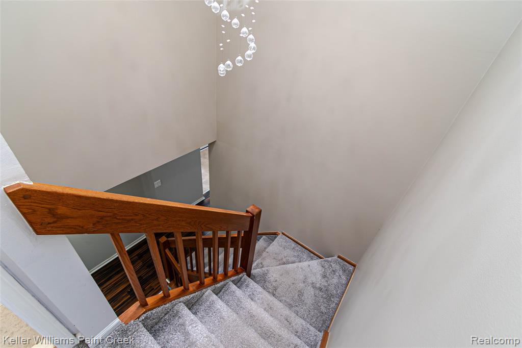 5700 Point Of The Woods Drive, West Bloomfield, MI 48324 — Photo 59