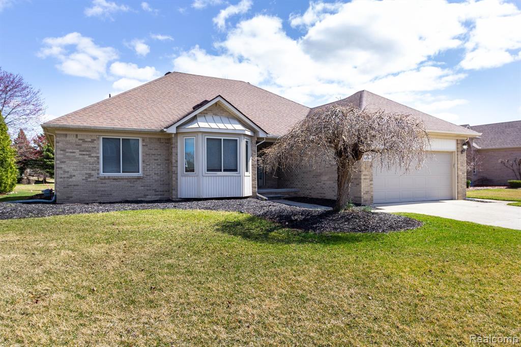 48784 BELLTOWER Drive, Macomb, MI 48044 — Photo 2