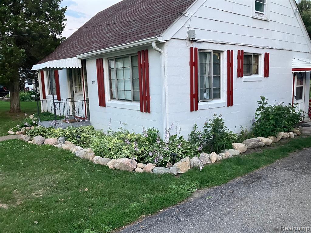522 E FRANK Street E, Fowlerville, MI 48836 — Photo 22