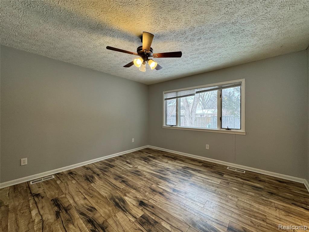 4162 Cypress Drive, Troy, MI 48085 — Photo 6