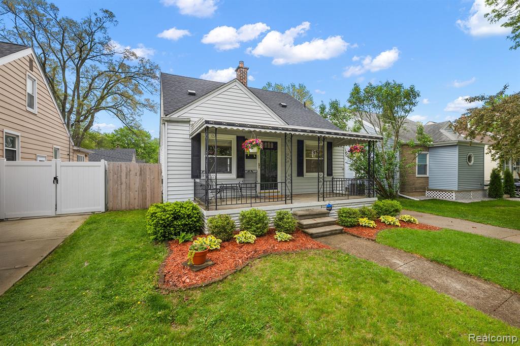 904 N DORCHESTER Avenue, Royal Oak, MI 48067 — Photo 28