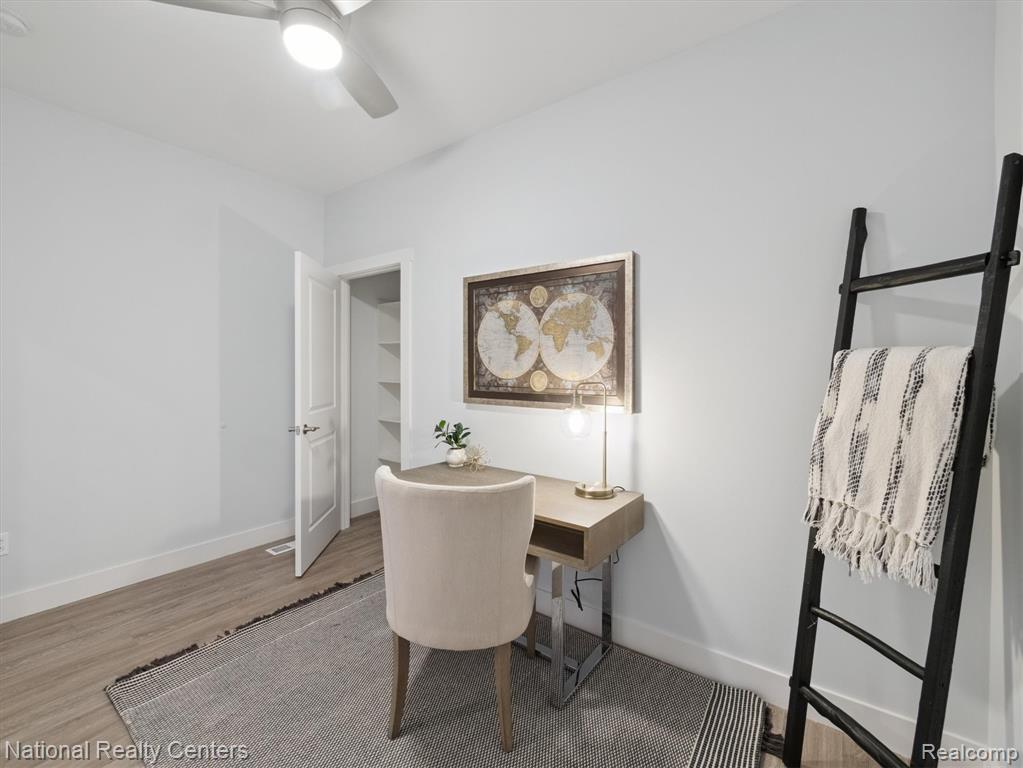 13163 Harbor Landings Drive, 112, Fenton, MI 48430 — Photo 18