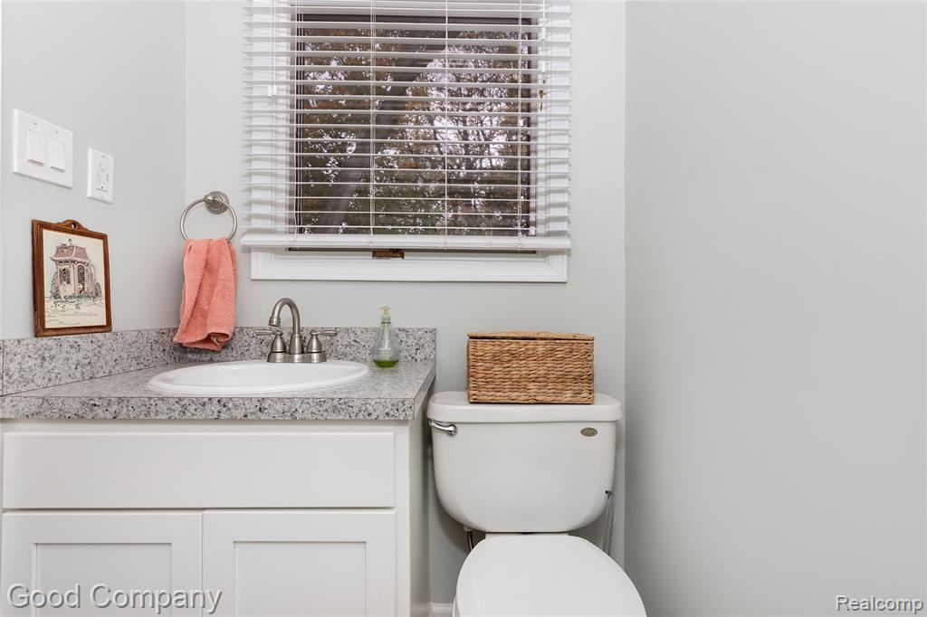 920 W Windemere Avenue, Royal Oak, MI 48073 — Photo 40