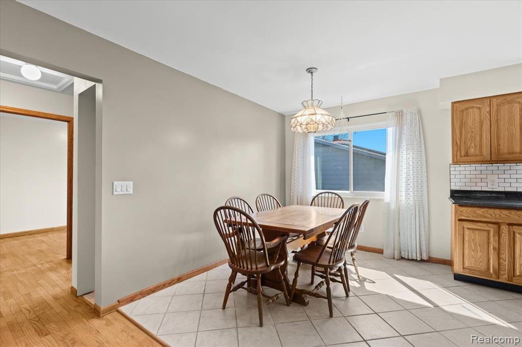 7242 HOUGHTON Drive, Davison, MI 48423 — Photo 2