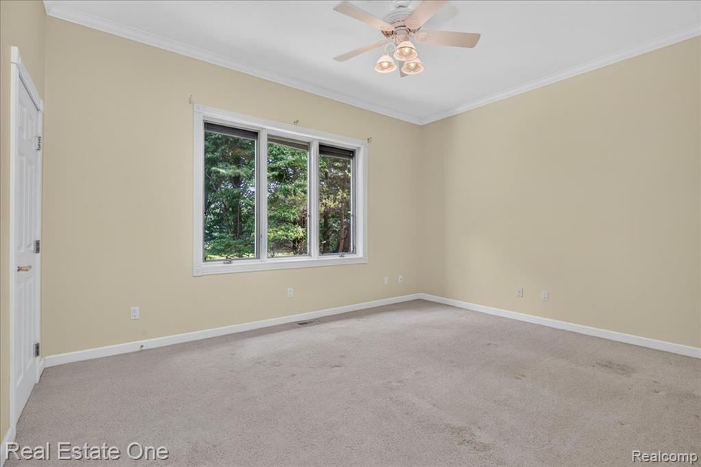 425 Courtney Road, Leonard, MI 48367 — Photo 35