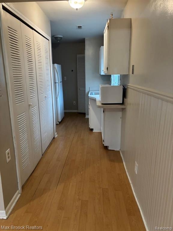 95 E BROCKTON Avenue, Madison Heights, MI 48071 — Photo 10