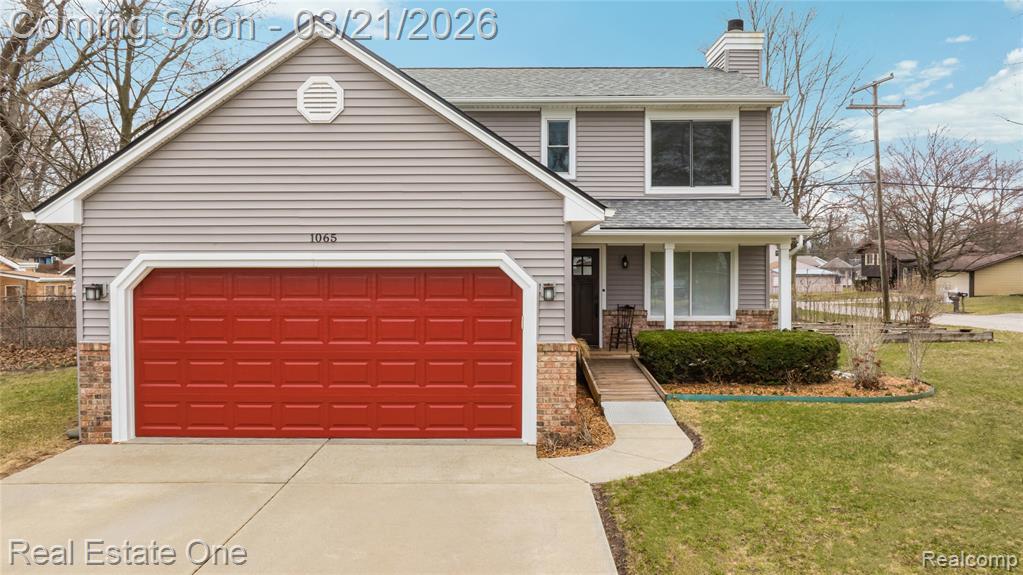 1065 Round Lake Road, White Lake, MI — Photo 2